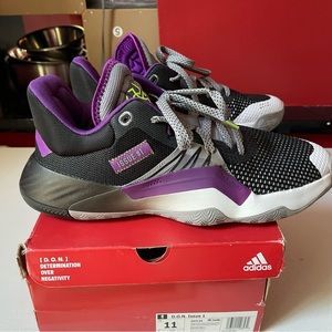 Adidas D.O.N Issue 1. Size 11. Tried on never worn.With box.